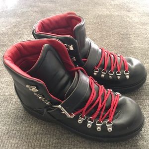 Polo by Ralph Lauren Black Leather lace up boots